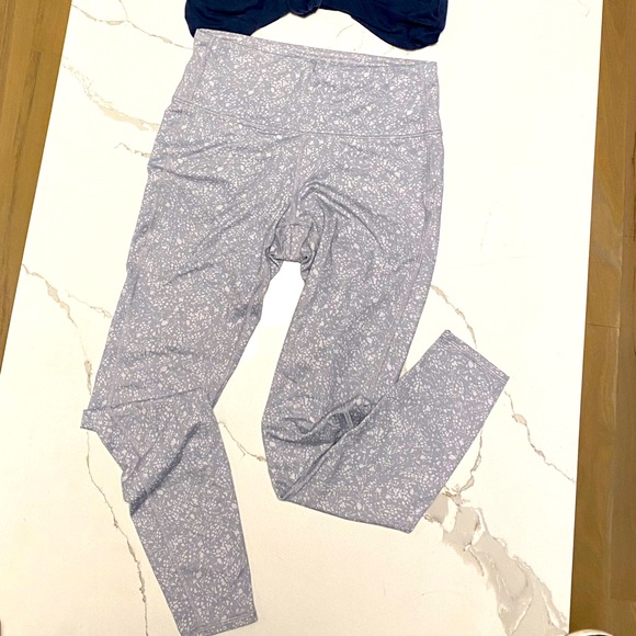 ATHLETA ~ Primrose Chaturanga Storm Leggings - Picture 3 of 7